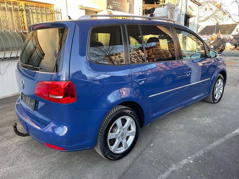 Gebraucht VW Touran Highline 140 PS (102 kW) 2011 Blau Van / Kleinbus