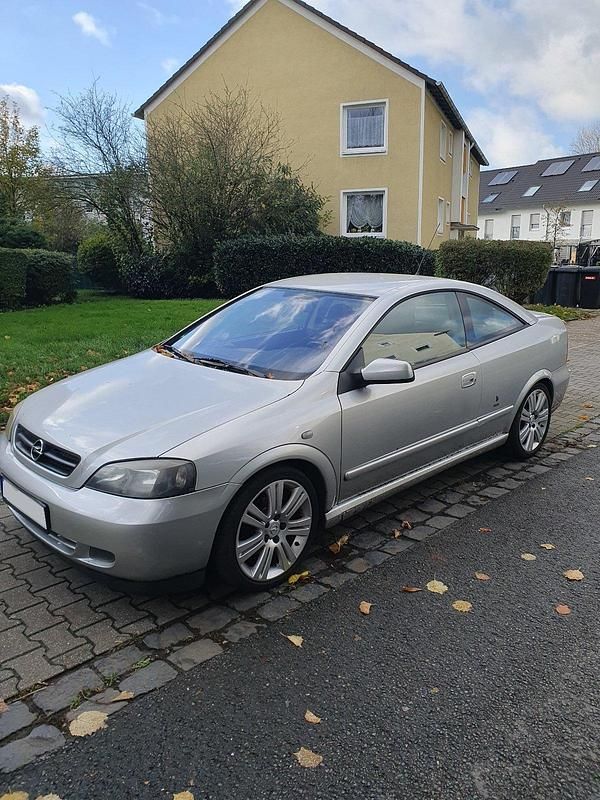 Silber Gebraucht 2001 Opel Astra Coupé | 700 € (Superpreis) - Bild 1/4