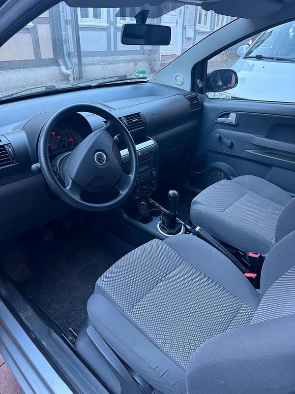 Gebraucht VW Fox 55 PS (40 kW) 2007 Silber Kleinwagen