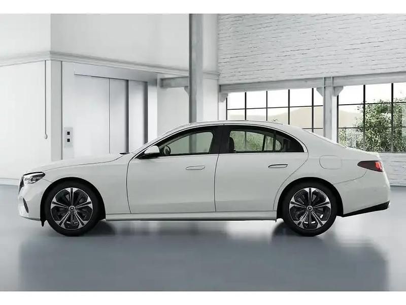 Second-hand Mercedes E400 252 CP (185 kW) 2025 Alb Berlinǎ