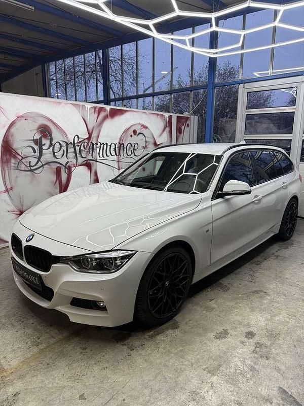 Gebraucht BMW 320 M Sport 190 PS (139 kW) 2019 Weiß Kombi