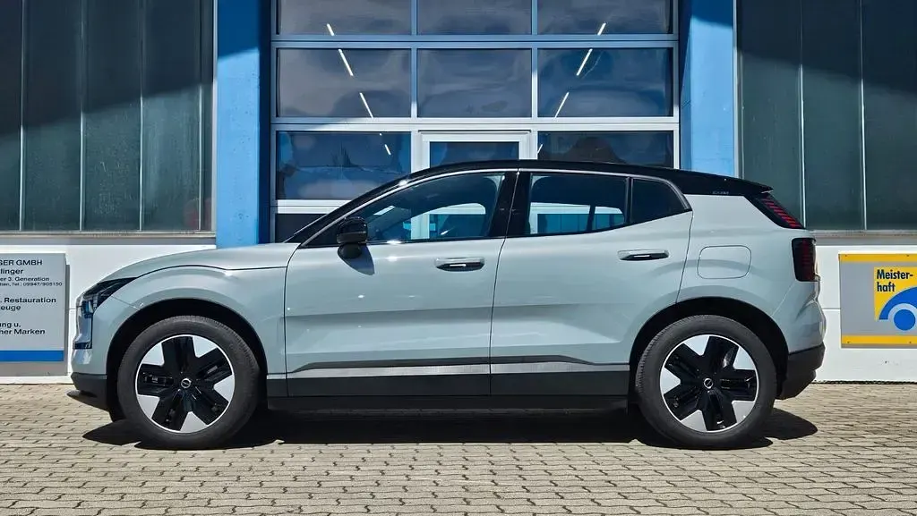 Gebraucht Volvo EX30 Plus 200 kW (272 PS) 2024 Grau SUV