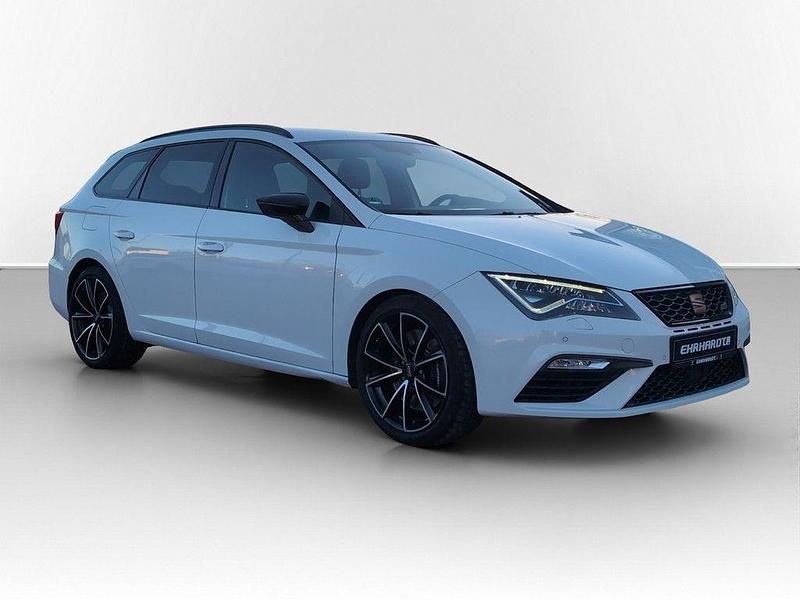 Gebraucht Seat Leon 4Drive 300 PS (220 kW) 2019 Weiß Limousine