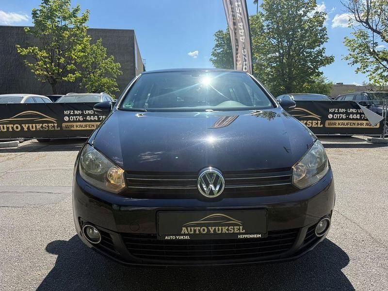 Gebraucht VW Golf VI Team 122 PS (89 kW) 2010 Schwarz Kleinwagen