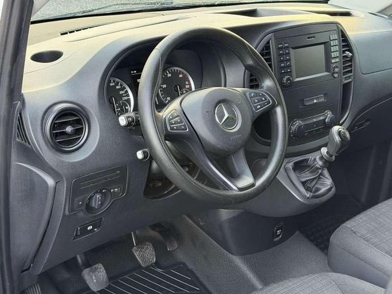 Gebraucht Mercedes Vito 88 PS (64 kW) 2017 Weiß Van