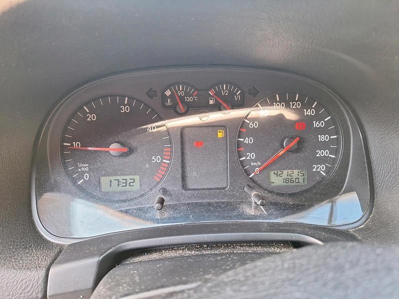 Gebraucht VW Golf IV 68 PS (50 kW) 2002 Weiß Kombi