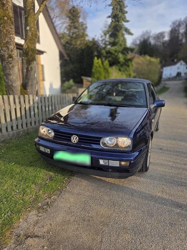 Gebraucht VW Golf Classicline 101 PS (74 kW) 1997 Blau Cabrio