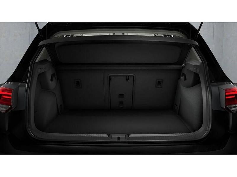 Gebraucht VW Golf VIII 150 PS (110 kW) 2024 Schwarz Kleinwagen