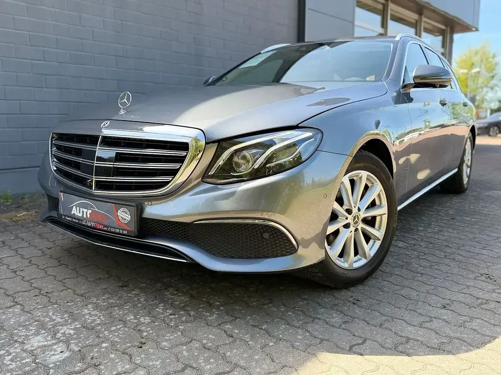 Second-hand Mercedes E250 211 CP (155 kW) 2018 Gri Berlinǎ