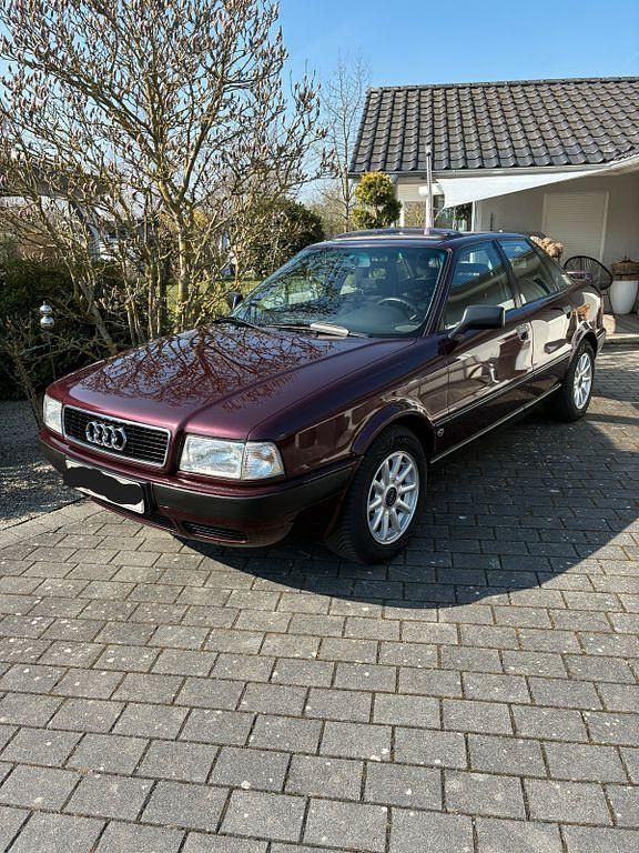Gebraucht Audi 80 116 PS (85 kW) 1993 Rot Limousine