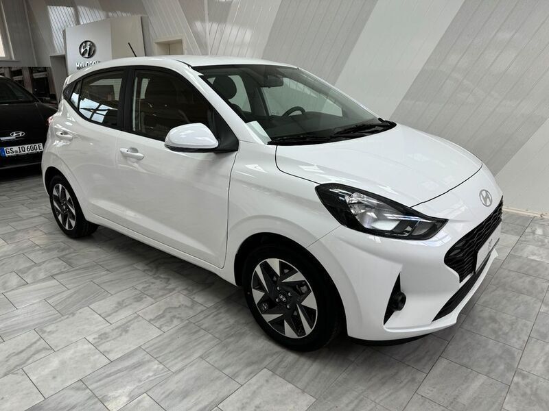 Atlas white Neu 2024 Hyundai i10 Comfort Kleinwagen | 15.650 € (Guter Preis) - Bild 1/4