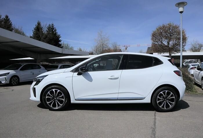 Neu Renault Clio V Techno 91 PS (66 kW) 2025 Gletscherweiss Kleinwagen