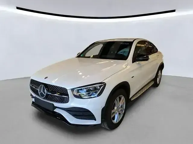 Gebraucht Mercedes GLC300e AMG 320 PS (235 kW) 2021 Weiß SUV