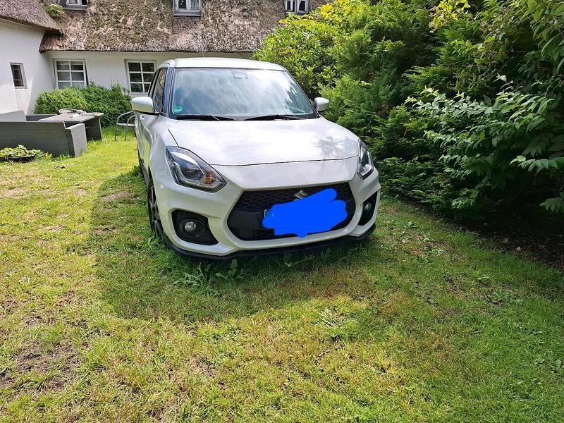 Weiß Gebraucht 2019 Suzuki Swift Sport Kleinwagen | 11.700 € (Guter Preis) - Bild 1/4