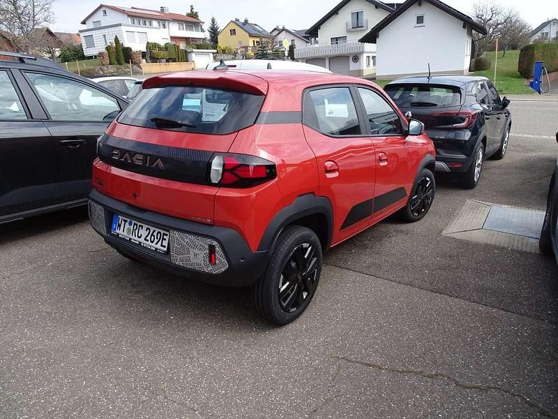 Second-hand Dacia Spring Extreme 47 kW (65 CP) 2026 Roșu Hatchback