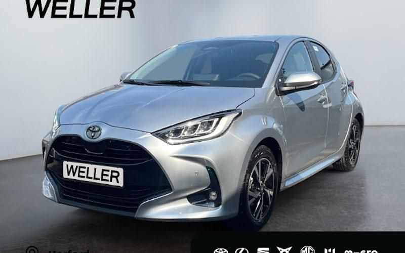Silber Neu 2025 Toyota Yaris Hybrid Limousine | 26.690 € (Fairer Preis) - Bild 1/4