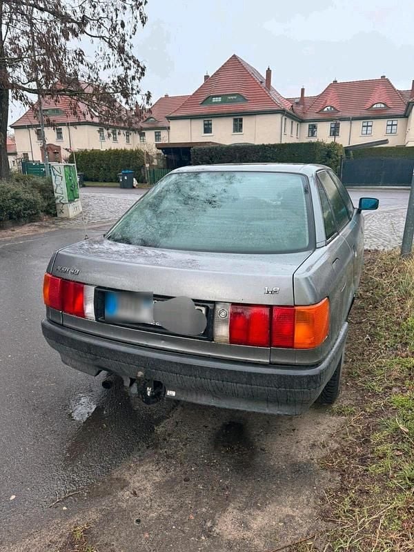 Gebraucht Audi 80 90 PS (66 kW) 1990 Silber Limousine