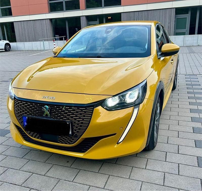 Gelb Gebraucht 2020 Peugeot e-208 Allure Kleinwagen | 14.300 € (Fairer Preis) - Bild 1/4