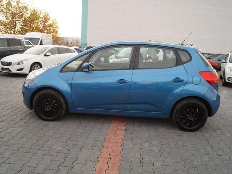 Gebraucht Kia Venga Spirit 90 PS (66 kW) 2010 Byteblau met. Kleinwagen