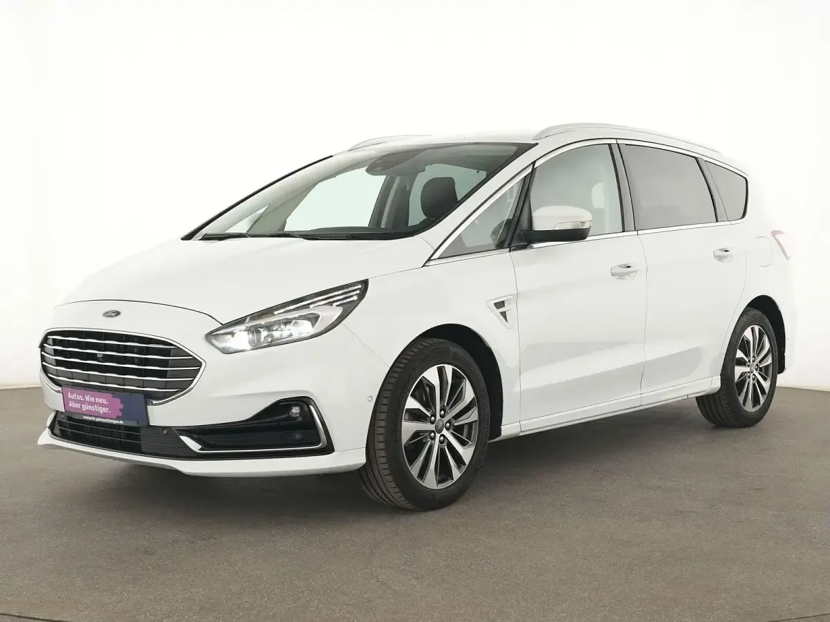 Gebraucht Ford S-MAX Titanium 150 PS (110 kW) 2022 Frost weiss Van / Kleinbus