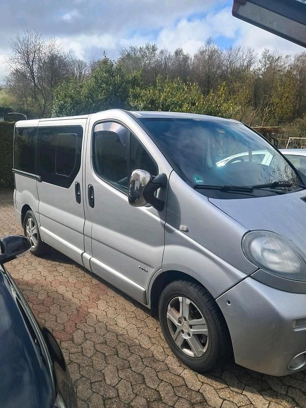 Gebraucht Opel Vivaro 135 PS (99 kW) 2005 Grau Van / Kleinbus