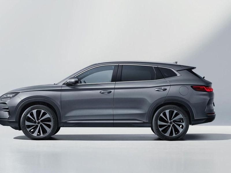 Nouvelle BYD Seal U Boost 218 ch (160 kW) 2026 Gris SUV