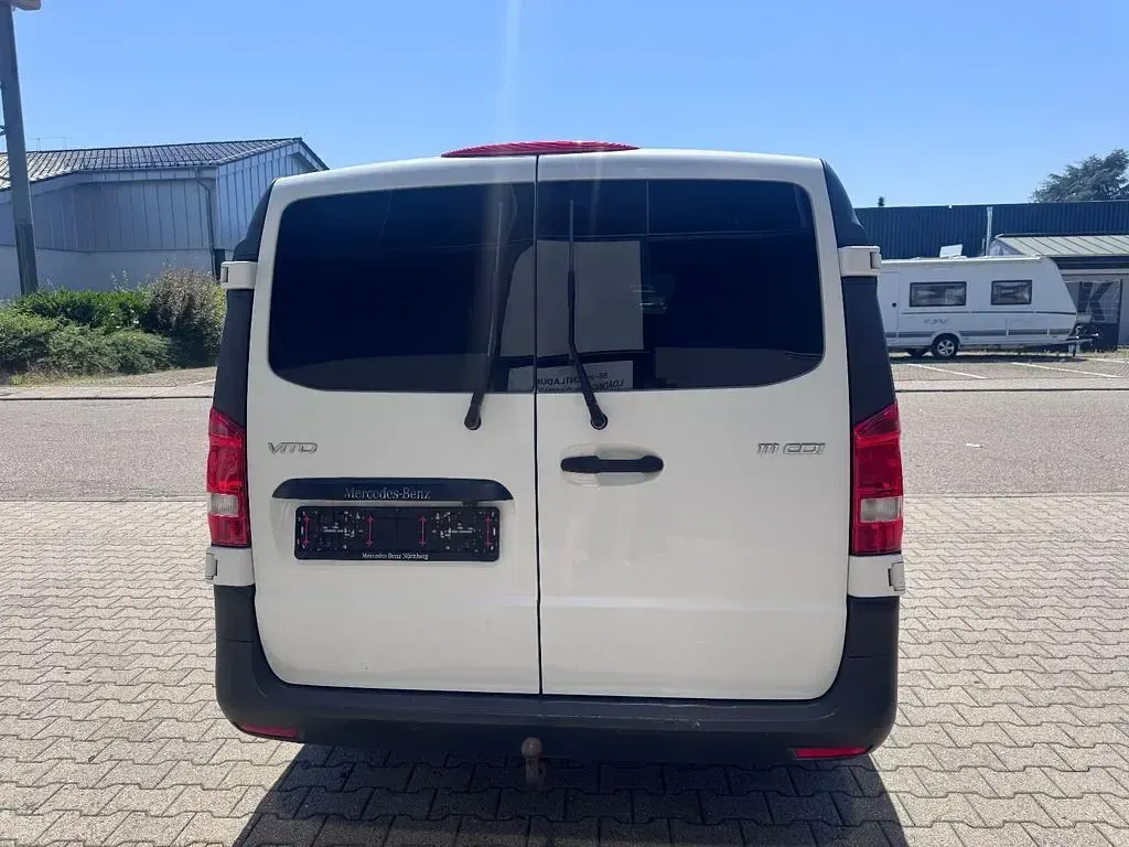 Gebraucht Mercedes Vito 114 PS (83 kW) 2017 Weiß Van