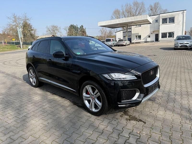 Gebraucht Jaguar F-Pace First Edition 300 PS (220 kW) 2016 Schwarz SUV