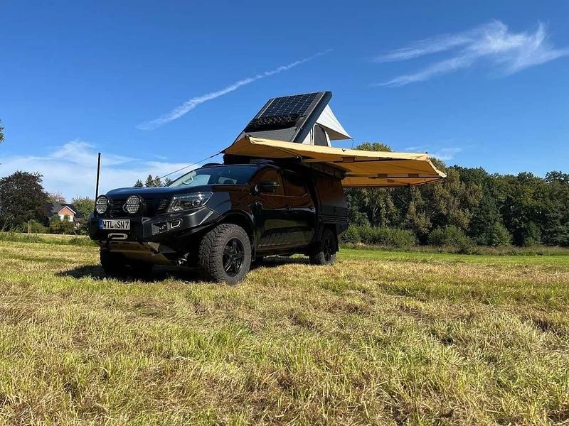 Schwarz Gebraucht 2021 Nissan Navara S Abholung | 49.999 € - Bild 1/4