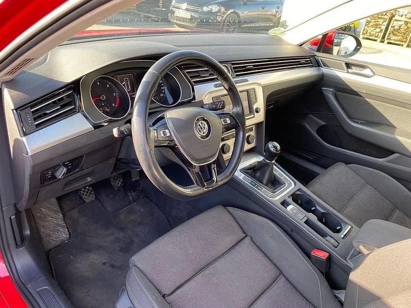 Gebraucht VW Passat Comfortline 190 PS (139 kW) 2015 Rot Kombi