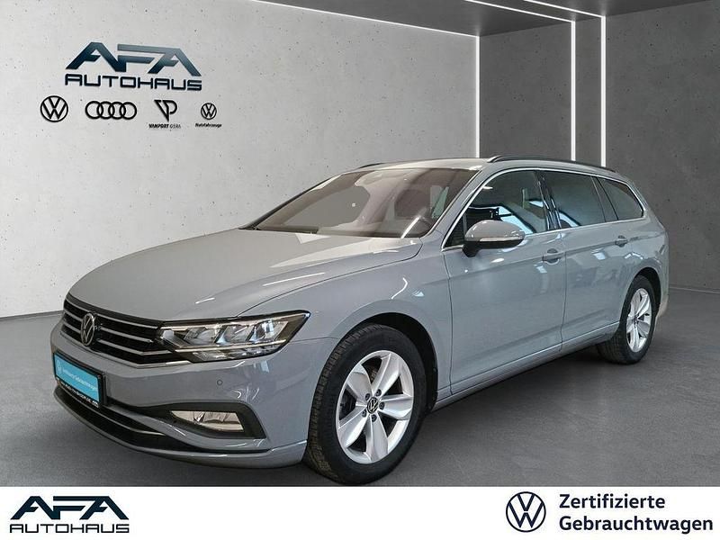 Grau Gebraucht 2022 VW Passat Business Kombi | 19.799 € (Superpreis) - Bild 1/4