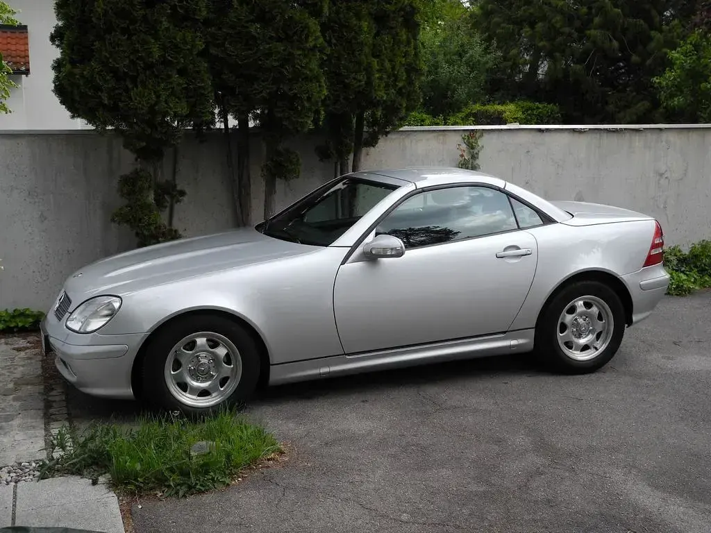 Gebraucht Mercedes SLK200 163 PS (119 kW) 2001 Silber Cabrio