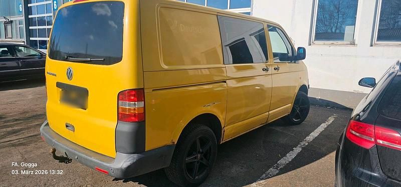Second-hand VW Transporter 84 CP (61 kW) 2007 Galben Van