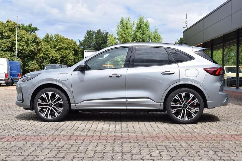Neu Ford Kuga ST-Line X 242 PS (177 kW) 2026 Silber SUV