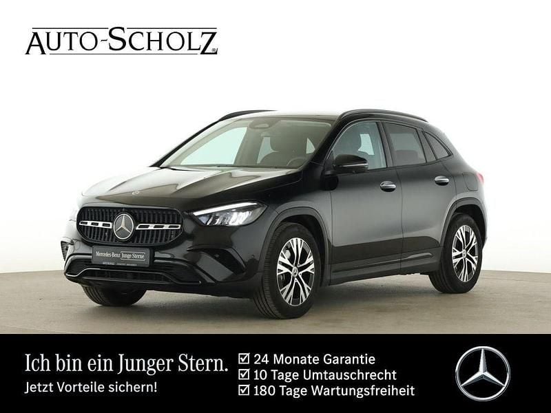 Gebraucht Mercedes GLA200 Progressive 163 PS (119 kW) 2025 Schwarz SUV
