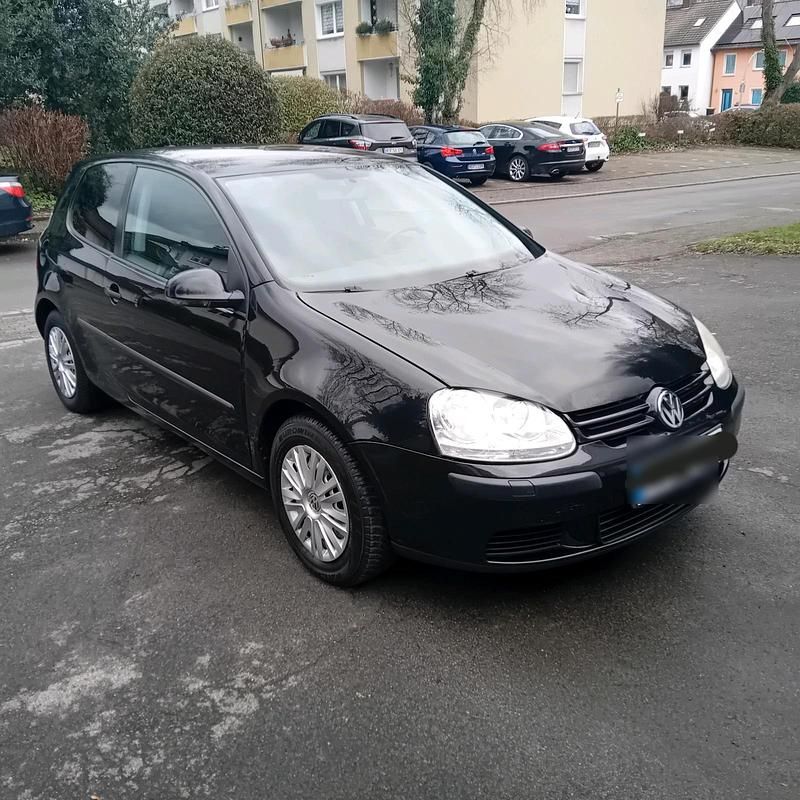 Schwarz Gebraucht 2005 VW Golf V Kleinwagen | 1.500 € (Superpreis) - Bild 1/4