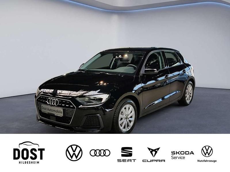 Mythosschwarz metallic Gebraucht 2025 Audi A1 Sportback Advanced Plus Kleinwagen | 27.530 € (Fairer Preis) - Bild 1/4