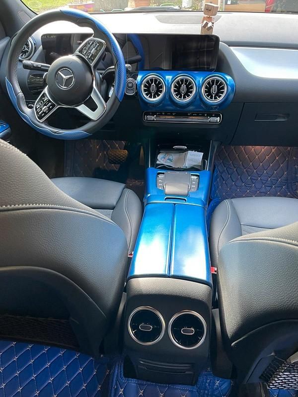 Gebraucht Mercedes EQA250+ 139 kW (190 PS) 2023 Schwarz SUV