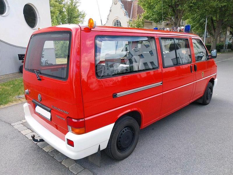 Gebraucht VW Transporter 115 PS (84 kW) 1999 Rot Van