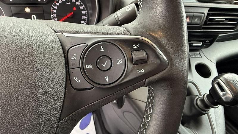 Gebraucht Opel Combo 110 PS (80 kW) 2021 Weiß Van / Kleinbus