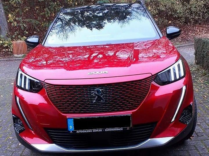 Rot Gebraucht 2021 Peugeot 2008 GT SUV | 18.800 € (Fairer Preis) - Bild 1/4