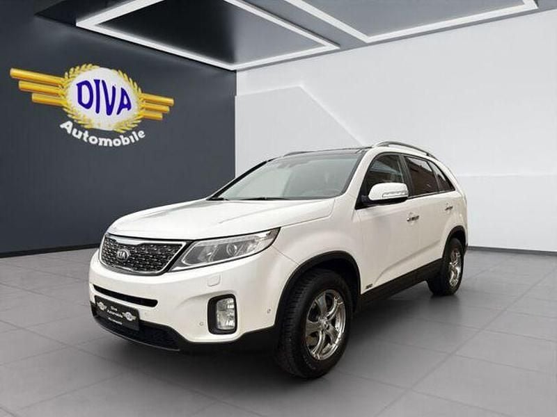 Weiß Gebraucht 2013 Kia Sorento Spirit SUV | 14.350 € (Teuer) - Bild 1/4