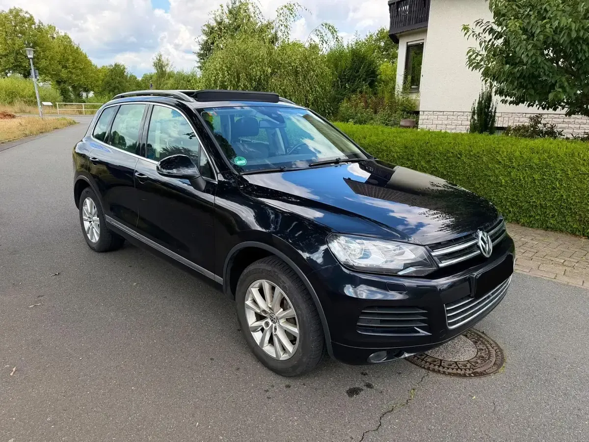 Gebraucht VW Touareg 240 PS (176 kW) 2011 Schwarz SUV