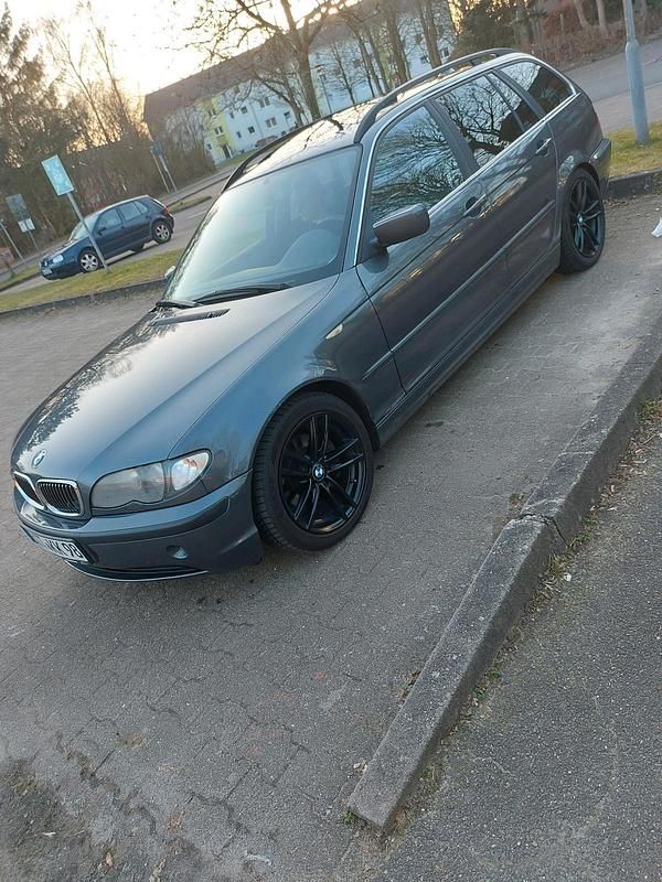 Gebraucht BMW 325 192 PS (141 kW) 2002 Grau Kombi