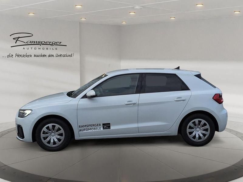 Neu Audi A1 Sportback Advanced Plus 116 PS (85 kW) 2025 Weiß (gletscherweiß metallic) Kleinwagen