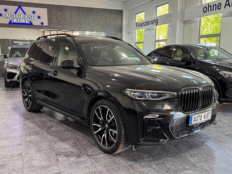 Schwarz Gebraucht 2021 BMW X7 M Sport SUV | 67.800 € (Etwas zu teuer) - Bild 1/4