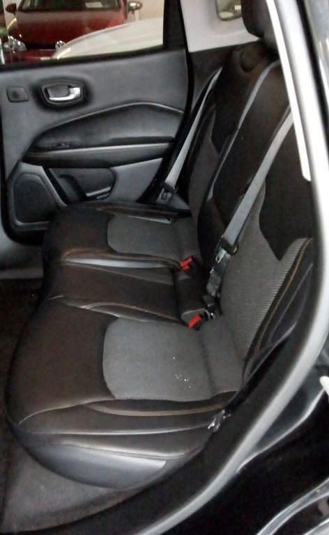 Gebraucht Jeep Compass Limited 140 PS (102 kW) 2017 Schwarz SUV