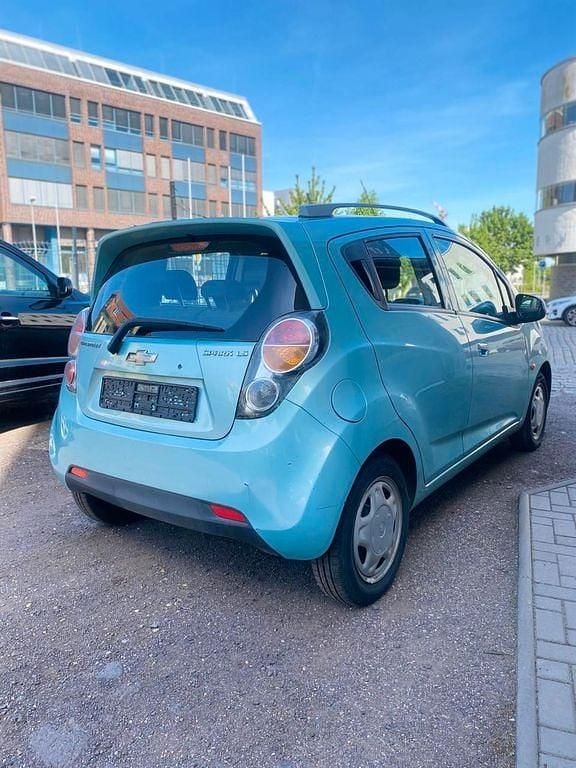 Gebraucht Chevrolet Spark LS 82 PS (60 kW) 2010 Blau Kleinwagen