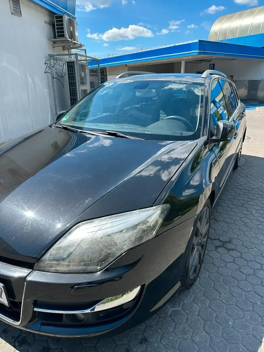 Gebraucht Renault Laguna III 173 PS (127 kW) 2011 Kombi