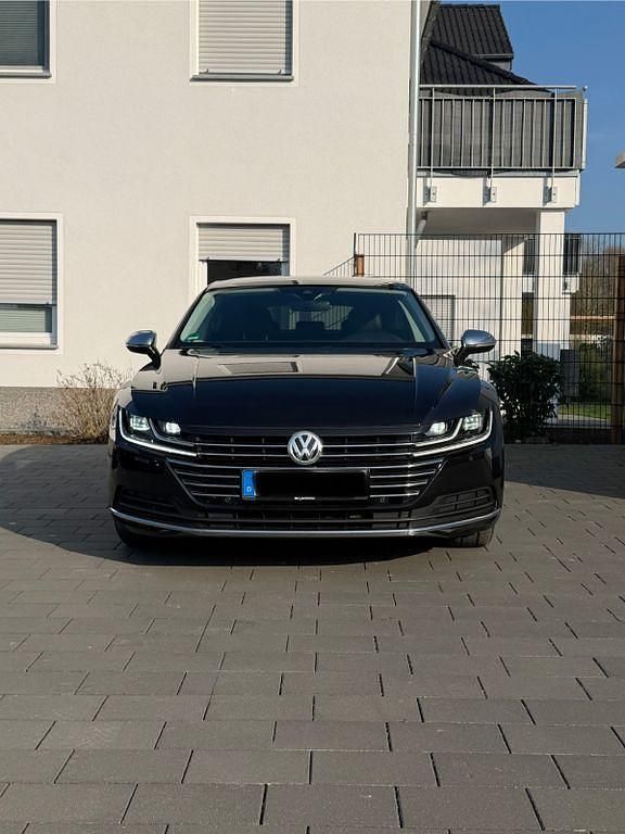 Gebraucht VW Arteon Elegance 150 PS (110 kW) 2017 Schwarz Kleinwagen